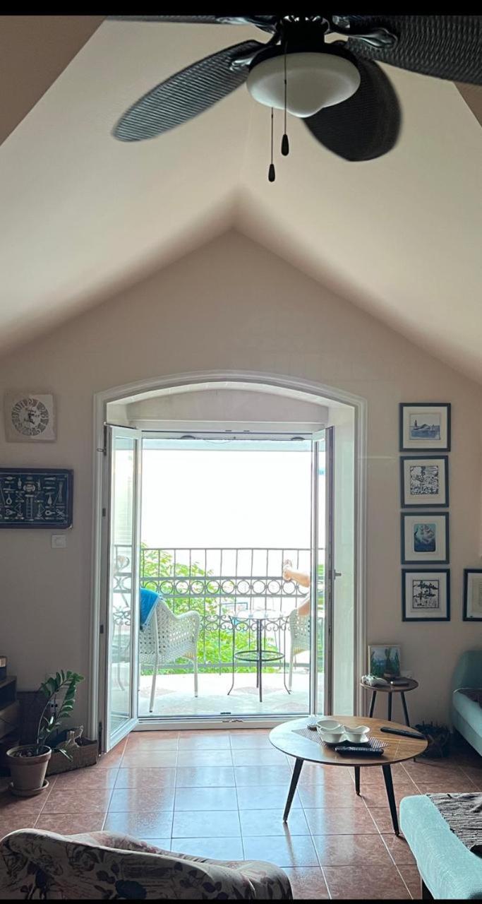 Apartment Lukiduki At The Beach - Котор Екстериор снимка